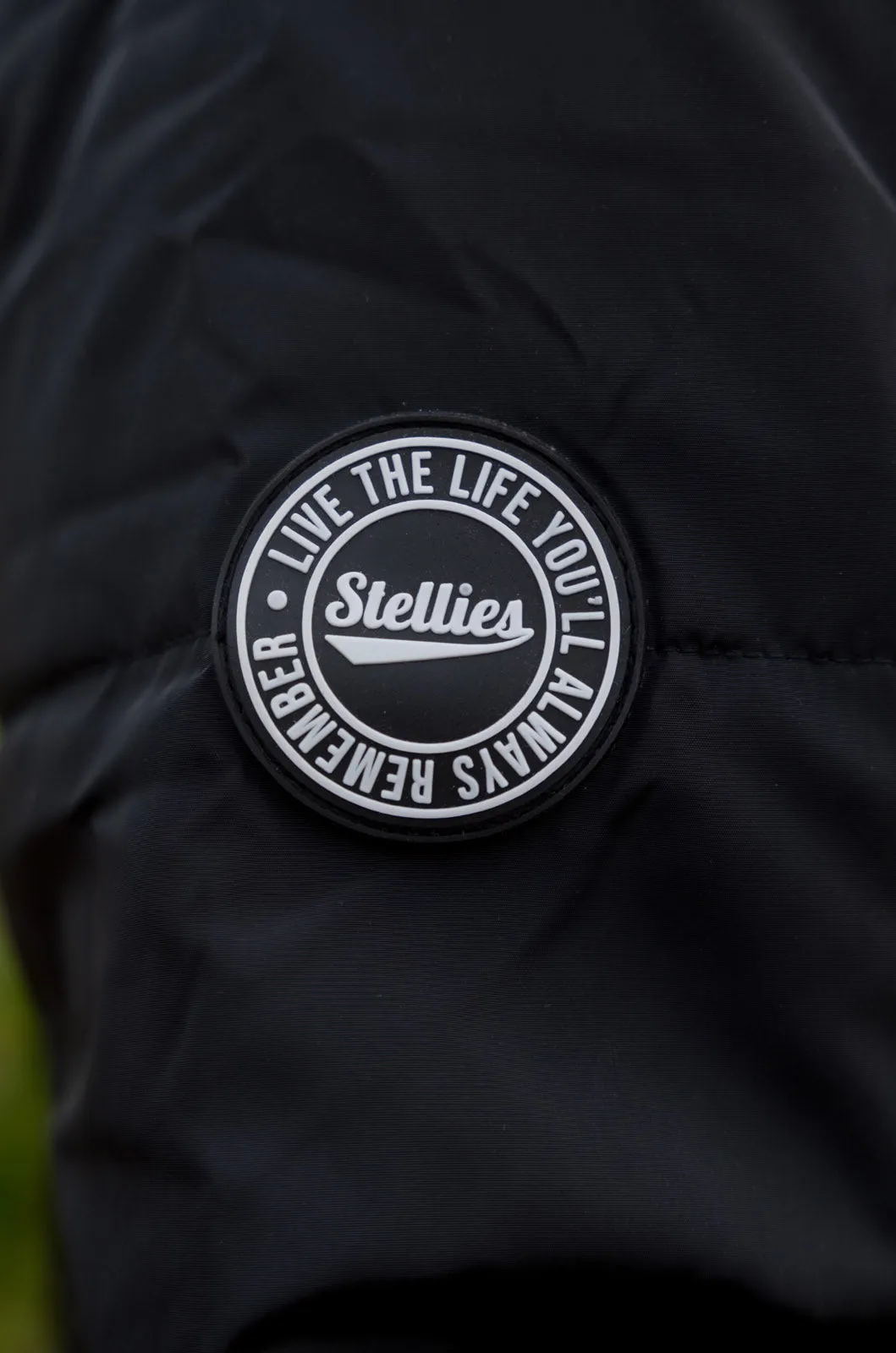 Two-Tone Puffer Jacket - Black