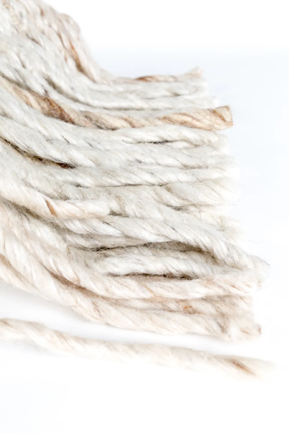 Weaved Woolen Pillows (2) | Zuiver Fringe