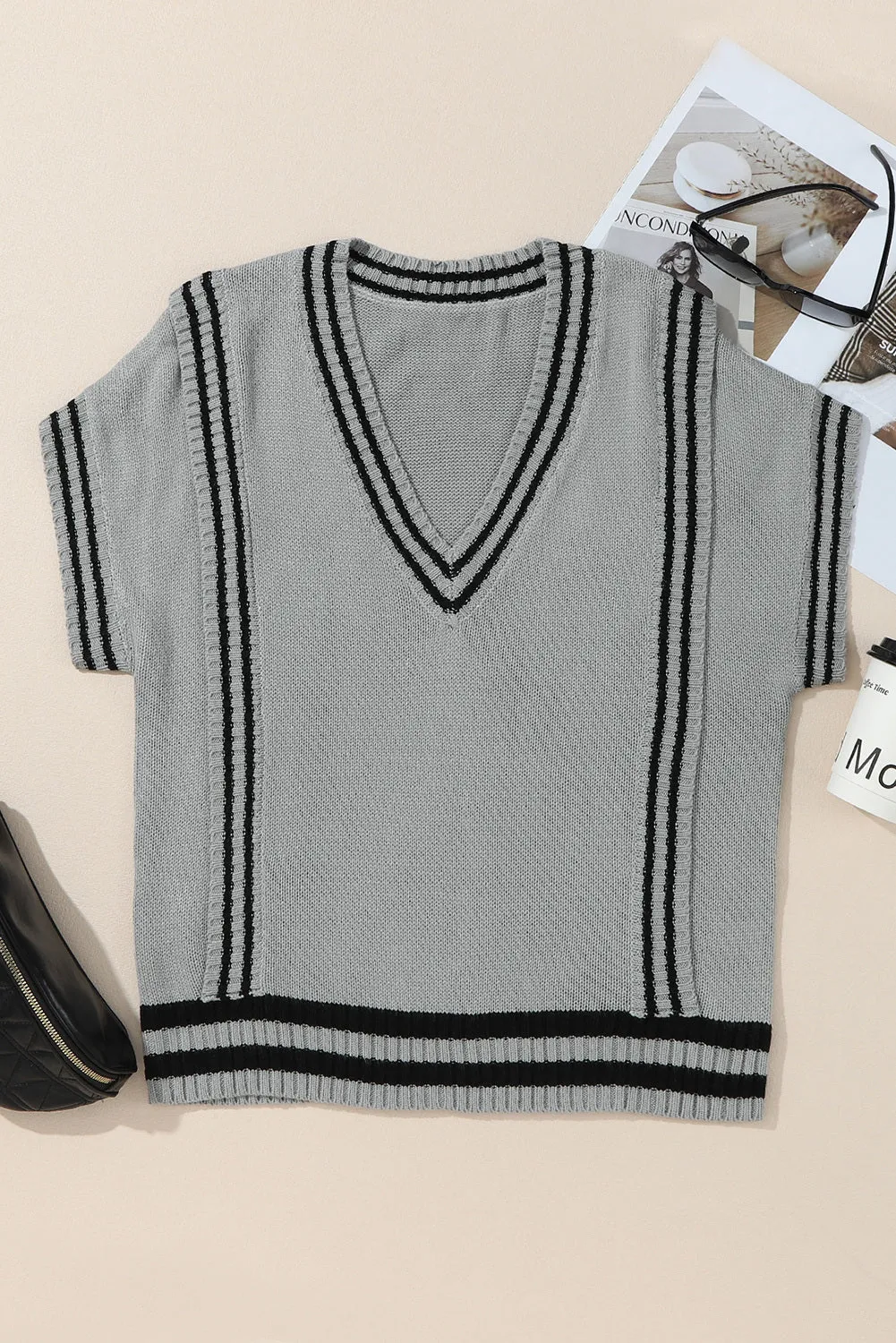 Women's V Neck Contrast Stripes Trims Short Sleeve Sweater